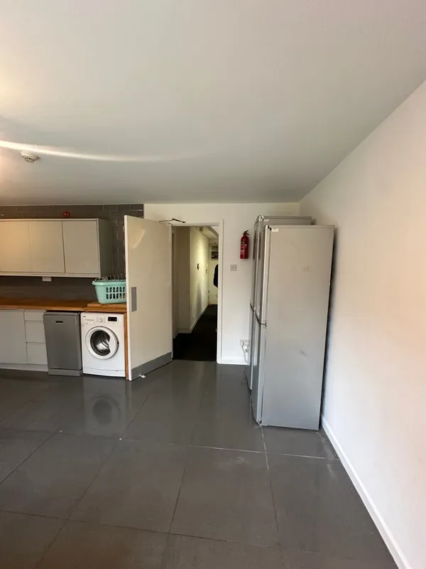 31 Denison Court, Denison Street, Nottingham, Nottinghamshire, NG7 3PH - Image 10